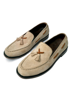 Tassel loafer